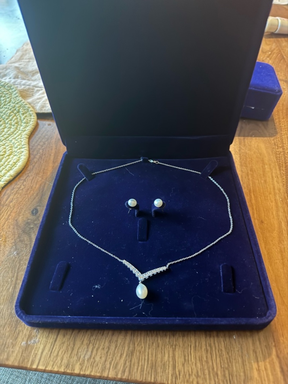 Sterling silver CZ Pearl Drop Pendant Necklace and Stud Earrings Set - White.